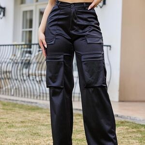 Babaton / Aritzia Black Cargo Satin Pants (Med/Reg) Size 6 (S/M)
